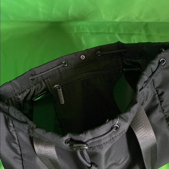 Beyond Yoga Unisex Black Bag main image 4